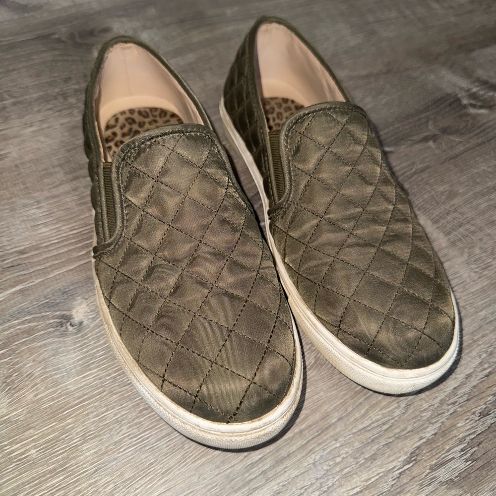 Quilted Steve Madden Ecntrcqt Women’s Slip-On Sneakers